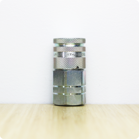 Takeuchi Female Coupler 1/2 Inch